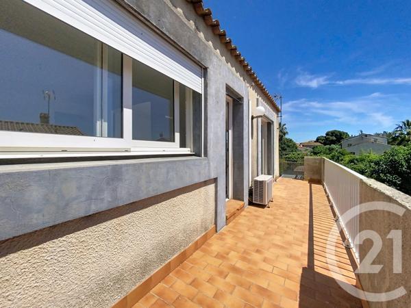 Appartement T4 à vendre  4 pièces - 89,55 m 2   AGDE  - 34
