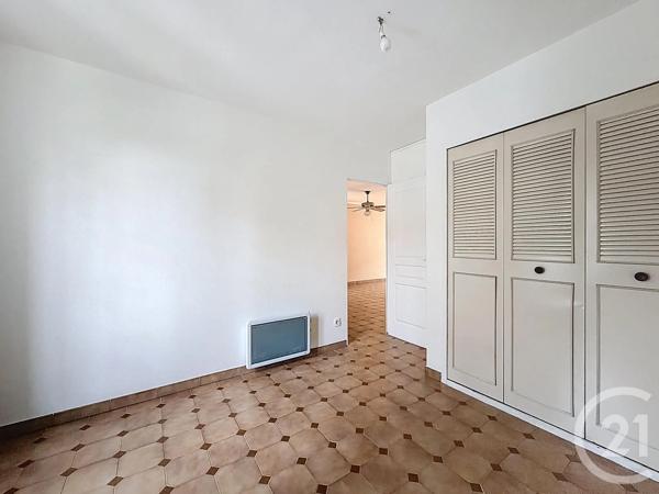 Appartement T4 à vendre  4 pièces - 89,55 m 2   AGDE  - 34