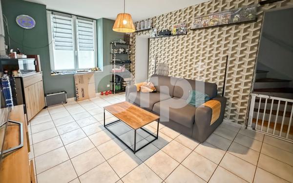 Maison à louer    4 pièces •  Barbery