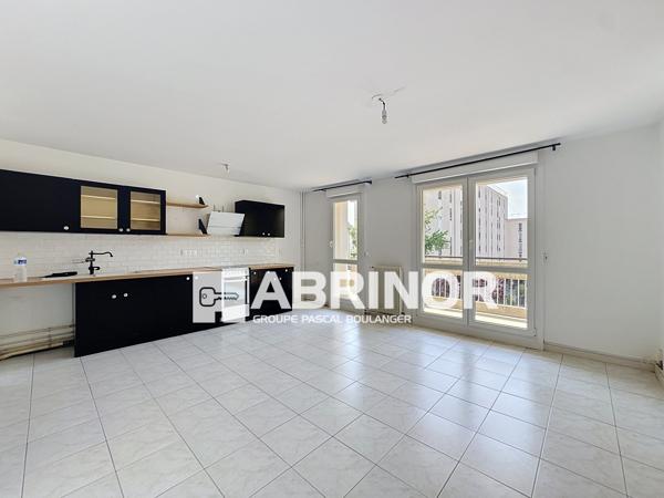 Appartement de Type 3 - loggia- place de parking WATTIGNIES