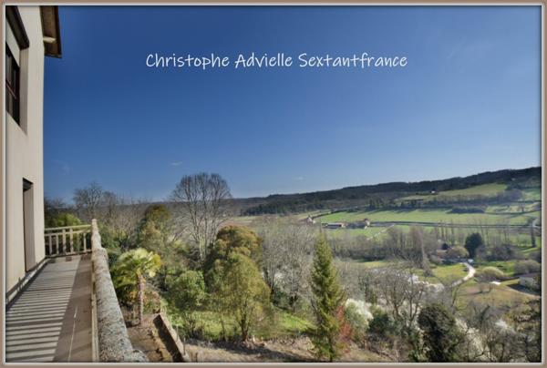 Bergerac 30 MN, dans un des plus beaux villages de France, maison avec 3 appartements sur 2 niveaux,jardin,  vue panoramique