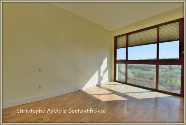 Bergerac 30 MN, dans un des plus beaux villages de France, maison avec 3 appartements sur 2 niveaux,jardin,  vue panoramique