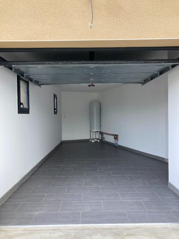 Proche CARCASSONNE, Maison contemporain de plain pied avec garage