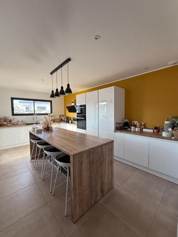 Proche CARCASSONNE, Maison contemporain de plain pied avec garage