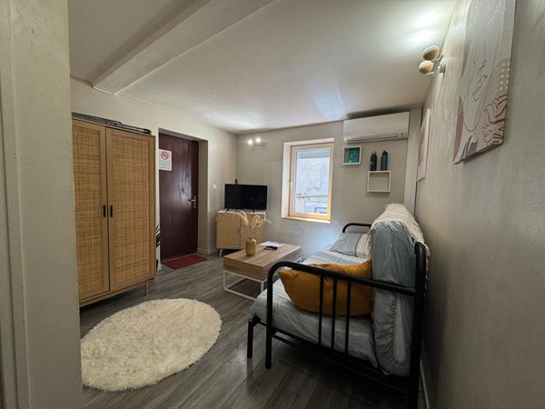 Studio meublé 15,6 m² - Quartier Saint-Alyre - 450 € CC
