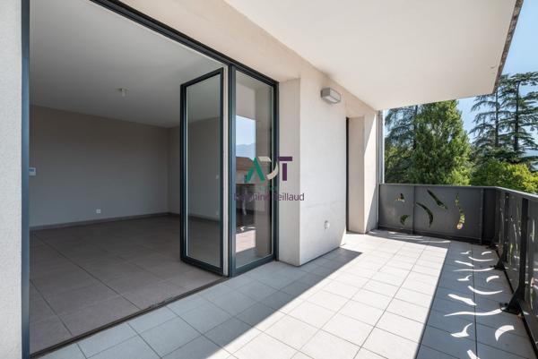 Corenc – T3 de 68 m² avec terrasse, vue montagnes et garage en option