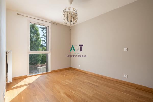Corenc – T3 de 68 m² avec terrasse, vue montagnes et garage en option