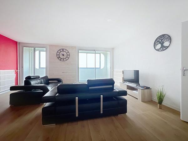 Appartement à louer La Roche Sur Yon : 5 pièces, 107m² avec 3 chambre(s) à 990€ - AJP Immobilier La Roche-sur-Yon