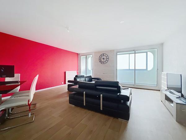 Appartement à louer La Roche Sur Yon : 5 pièces, 107m² avec 3 chambre(s) à 990€ - AJP Immobilier La Roche-sur-Yon