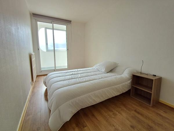 Appartement à louer La Roche Sur Yon : 5 pièces, 107m² avec 3 chambre(s) à 990€ - AJP Immobilier La Roche-sur-Yon