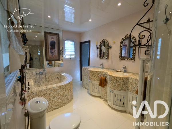 Maison à vendre 8 pièces 250 m² Hyères