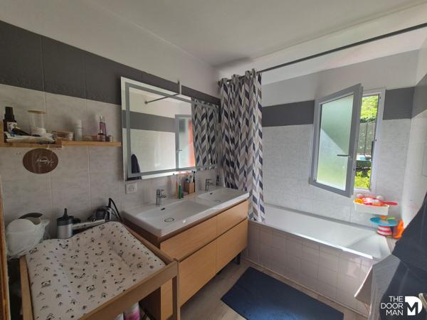 Maison - À vendre - 90 m² - LES ESSARTS-LE-ROI | The Door Man