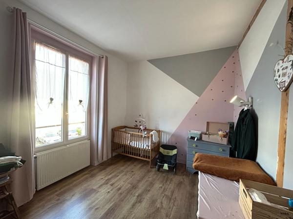 Très belle maison de charme avec 7 chambres et grand jardin !