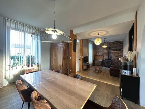 Très belle maison de charme avec 7 chambres et grand jardin !