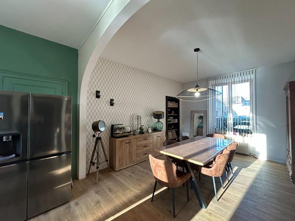 Très belle maison de charme avec 7 chambres et grand jardin !