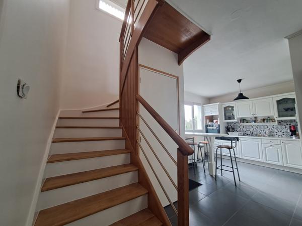 Maison 7 pièces - 135 m² Exclusivité efficity