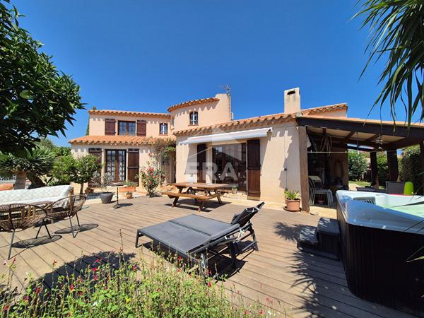 Maison 4 faces avec jacuzzi à vendre à Saint-Cyprien plage