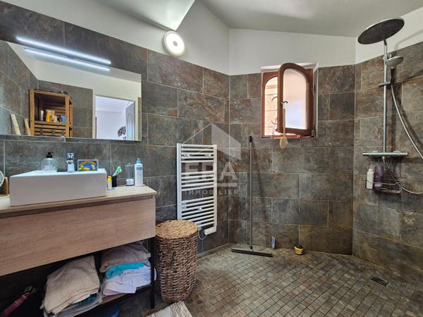 Maison 4 faces avec jacuzzi à vendre à Saint-Cyprien plage