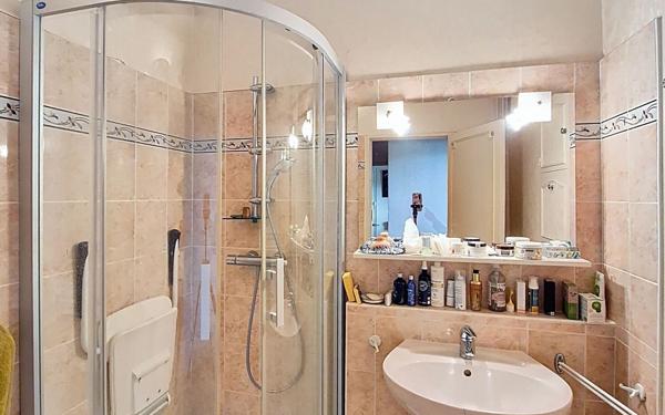 Appartement à vendre    4 pièces • 72,85 m2 Tours