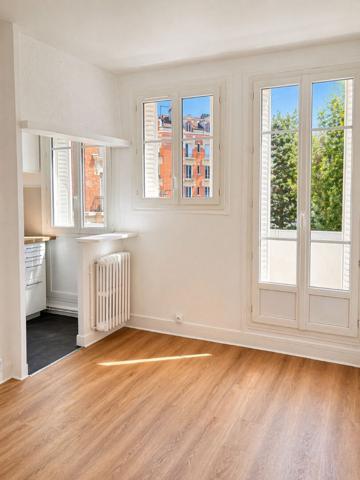 Appartement Courbevoie 1 pièce(s) 16.2 m2