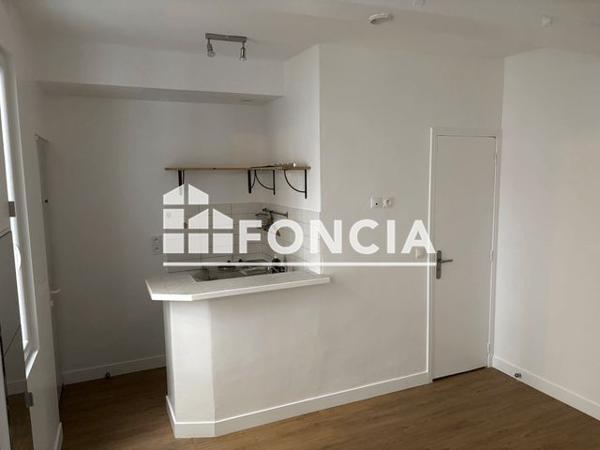 Location Studio 16.6 m² - 65 RUE DU FAUBOURG DU TEMPLE Paris 75010