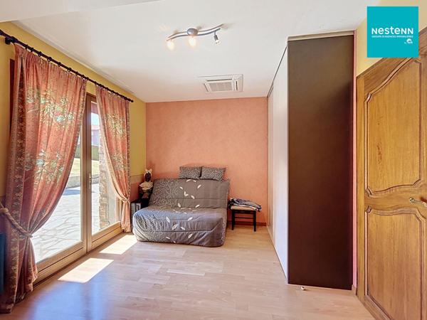 Maison familiale de 190 m2 / 3 Chambres 42170 SAINT-RAMBERT avec parc de 3789m2 et piscine