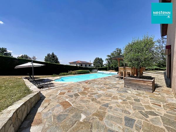 Maison familiale de 190 m2 / 3 Chambres 42170 SAINT-RAMBERT avec parc de 3789m2 et piscine