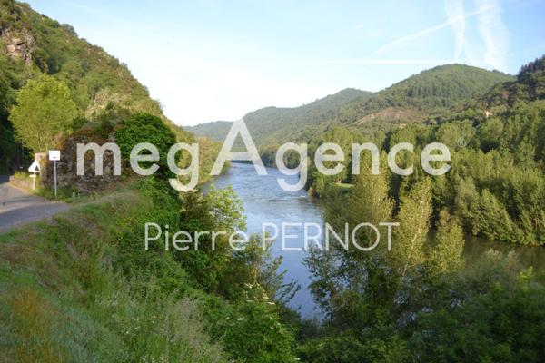 Local Commercial à AMBIALET, 81430 - 11 pièces 400m²