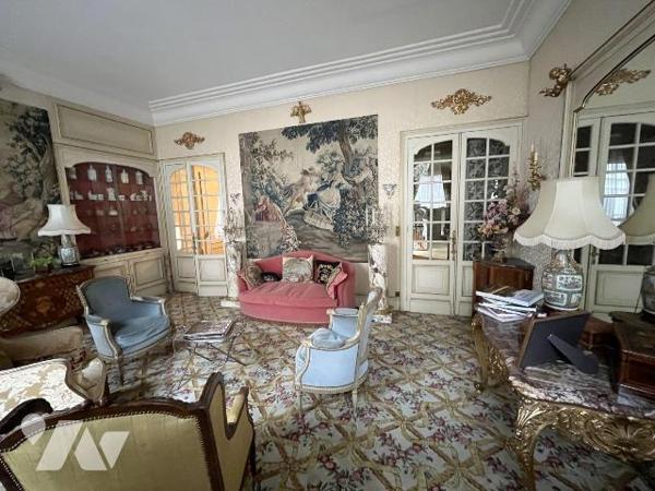 Nouveauté.
Maison bourgeoise de 280 m² habitable située en hyper centre de Boulogne-Sur-Mer of...