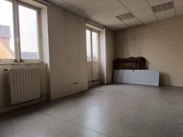 Immeuble Connerré 233 m²