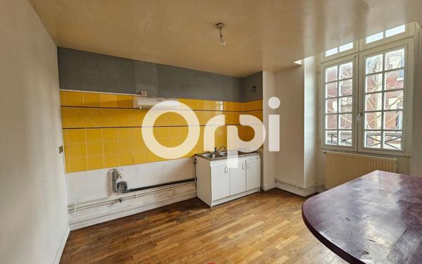 Appartement à vendre    3 pièces •  La Fère