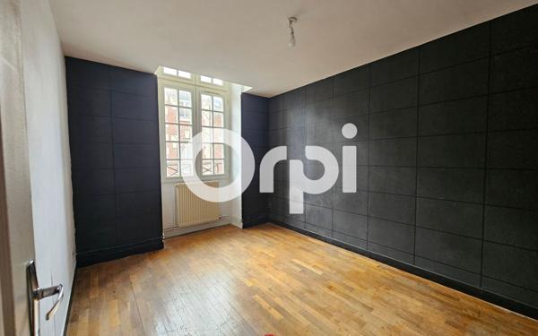 Appartement à vendre    3 pièces •  La Fère