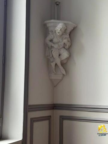 Maison - 17 pièces - 590 m²