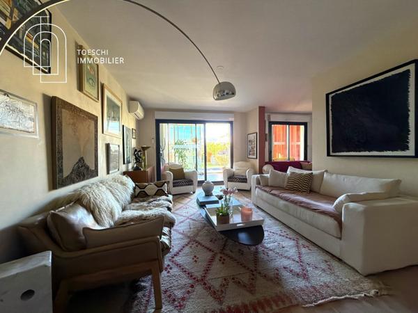 Appartement de standing avec terrasse, jardin et garage