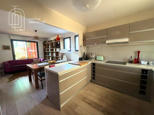 Appartement de standing avec terrasse, jardin et garage