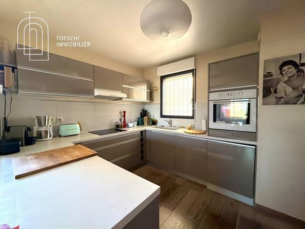 Appartement de standing avec terrasse, jardin et garage