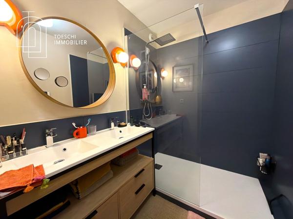 Appartement de standing avec terrasse, jardin et garage