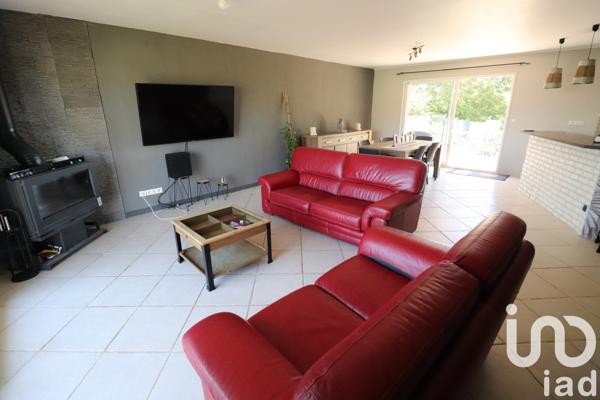 Maison à vendre 6 pièces 125 m² Montguyon