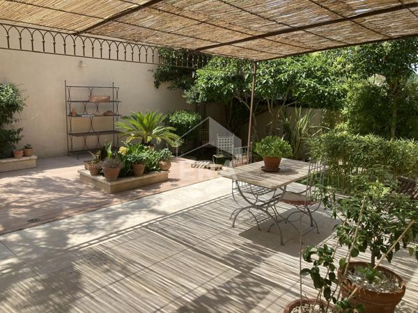 A VENDRE  SORGUES Maison 5 pièce(s) 146 m²