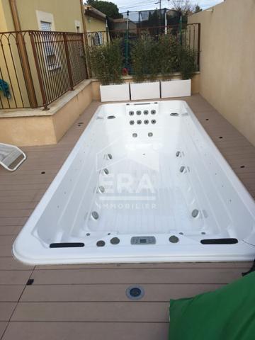 A VENDRE  SORGUES Maison 5 pièce(s) 146 m²