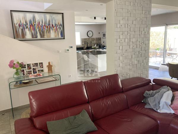 A VENDRE  SORGUES Maison 5 pièce(s) 146 m²