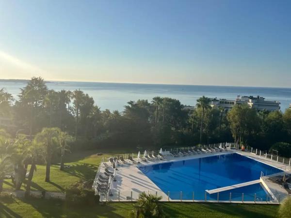 Appartement Golfe-juan 2-3 pièce(s) 54 m2 vue mer