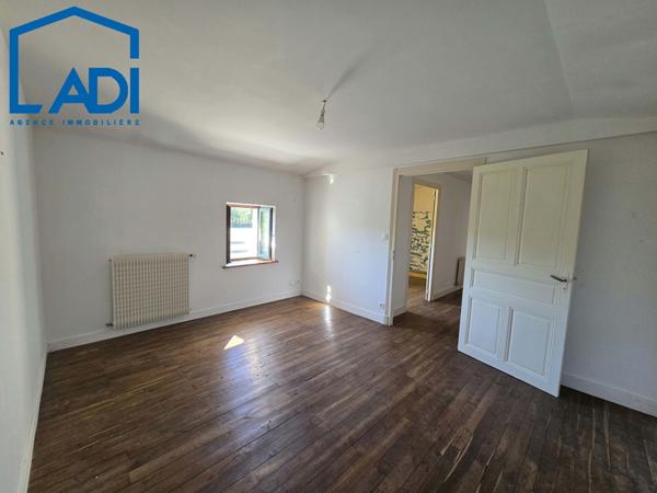 EXCLUSIVITÉ - BELLE PROPRIÉTÉ AVEC FORT POTENTIEL !, Souvigne 79800