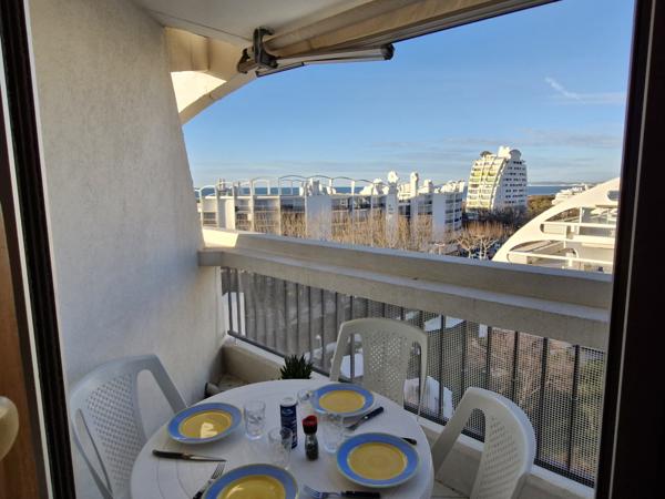 STUDIO CABINE AVEC PARKING DERNIER ETAGE VUE SUR MER La Grande-Motte (34280)