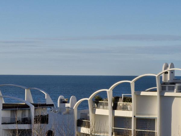 STUDIO CABINE AVEC PARKING DERNIER ETAGE VUE SUR MER La Grande-Motte (34280)
