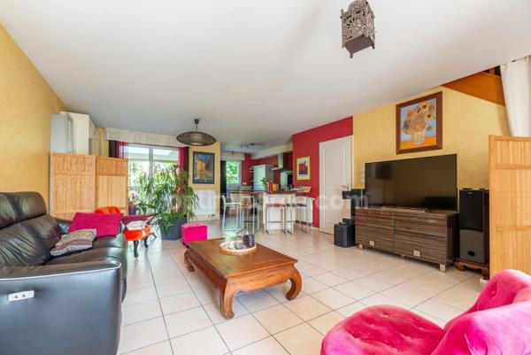 REZE 44400 - SECTEUR RAGON - MAISON CONTEMPORAINE - JARDIN - GARAGE - PARKING - 5 CHAMBRES - BUREAU - BUS C4 LA CARREE