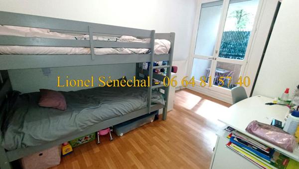 Appartement au RDC avec 2 balcons 4 pièces de 76 m2 secteur Pontlieue avec un accès direct au bord de l' huisne