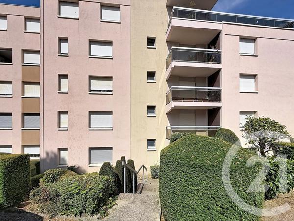 Appartement F1 à vendre  1 pièce - 32,70 m 2   GUERET  - 23