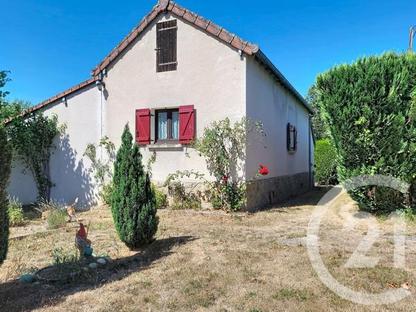 Appartement F1 à vendre  1 pièce - 32,70 m 2   GUERET  - 23