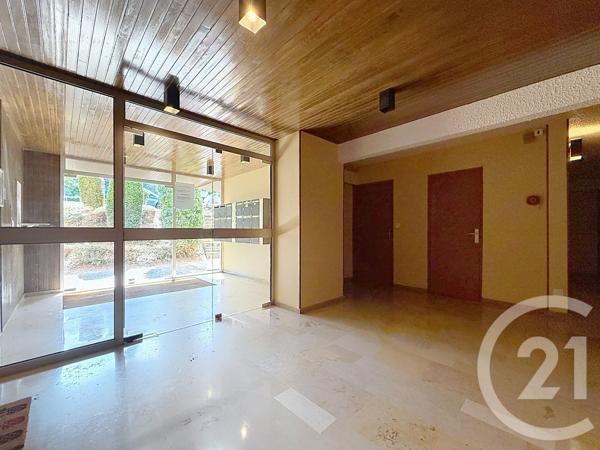 Appartement F1 à vendre  1 pièce - 32,70 m 2   GUERET  - 23